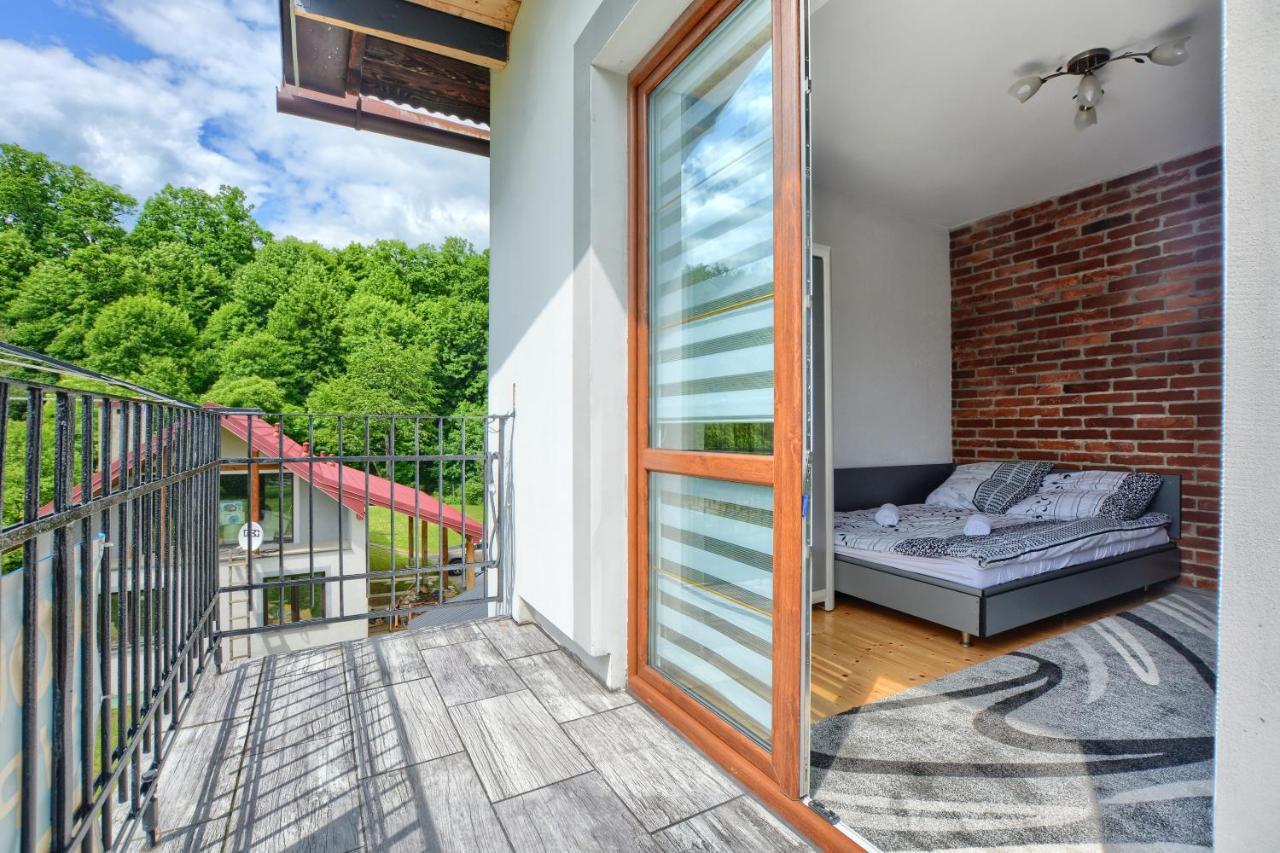Ceglany Apartament Ustrzyki Dolne Exterior foto